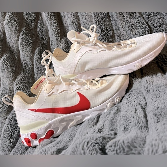 Nike Men’s React Element 55 White & Red - Picture 2 of 9